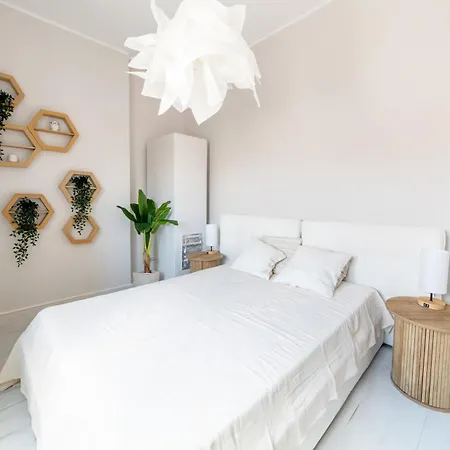 Stunning With Balcony Appartamento Danzica