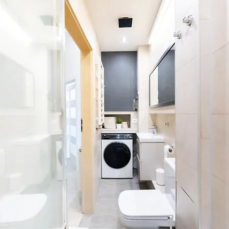 Stunning With Balcony *