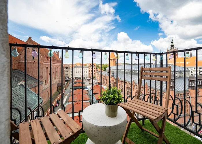 Stunning With Balcony Apartament *