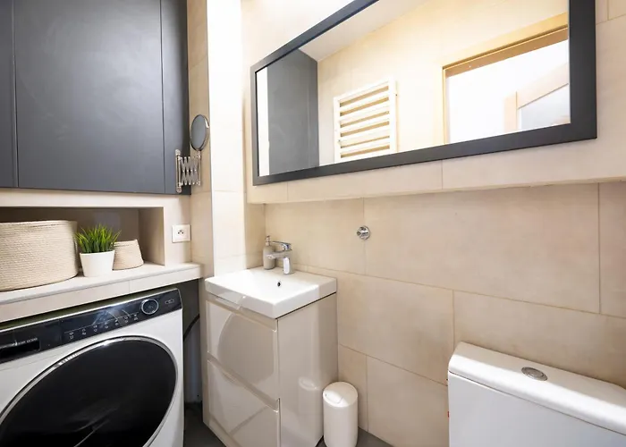 Apartament Stunning With Balcony *