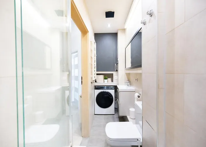 Stunning With Balcony *