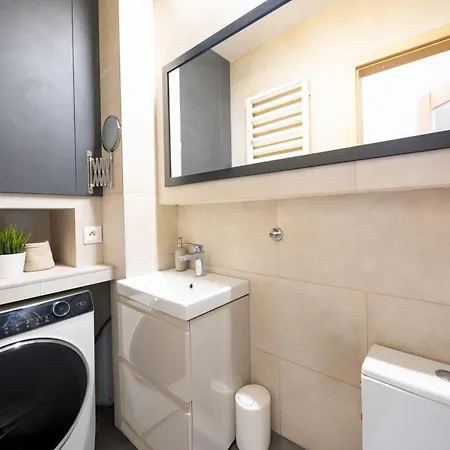 Appartement Stunning With Balcony *